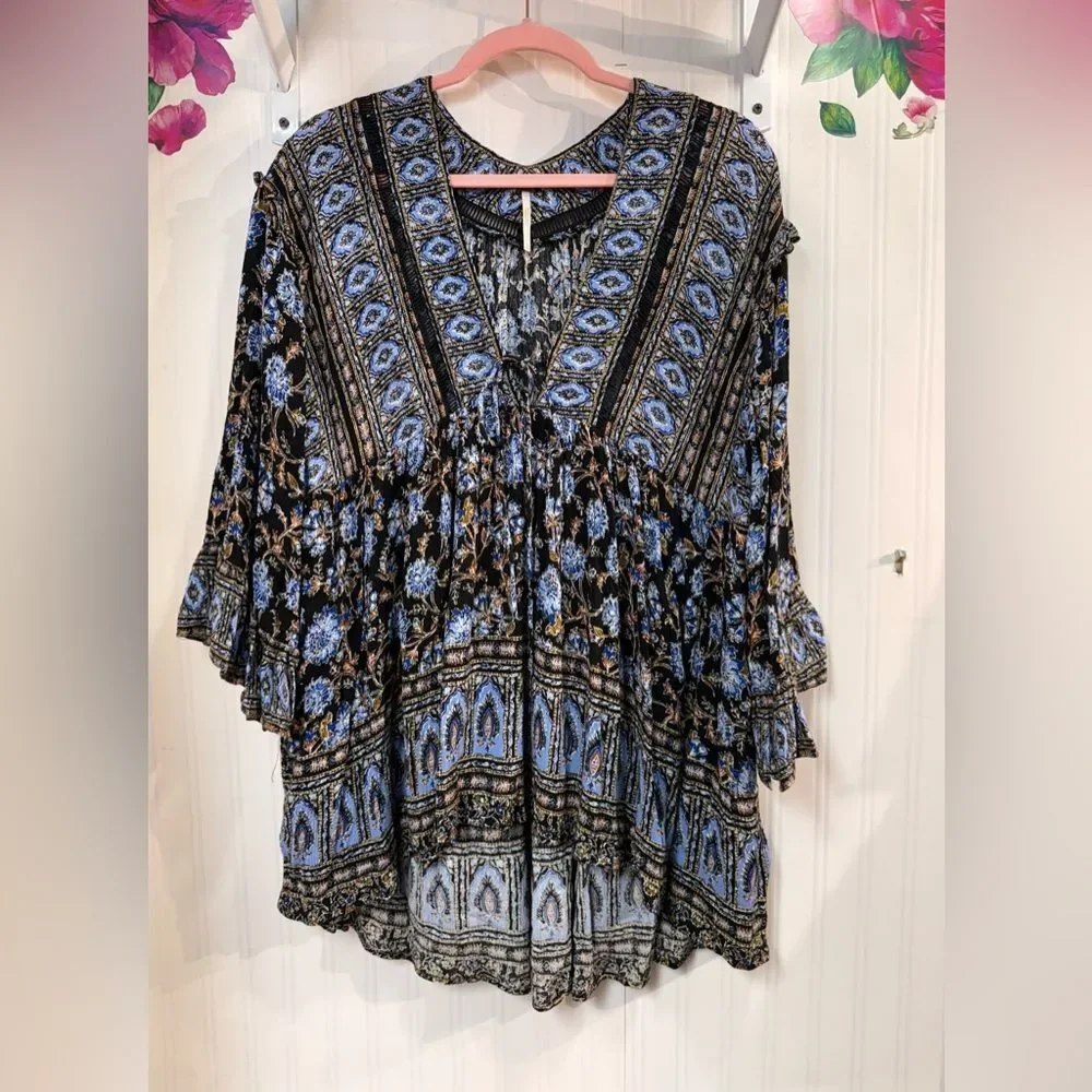 Free People Moonlight Dance Printed
Tunic Top Sz M - Picture 8 of 14